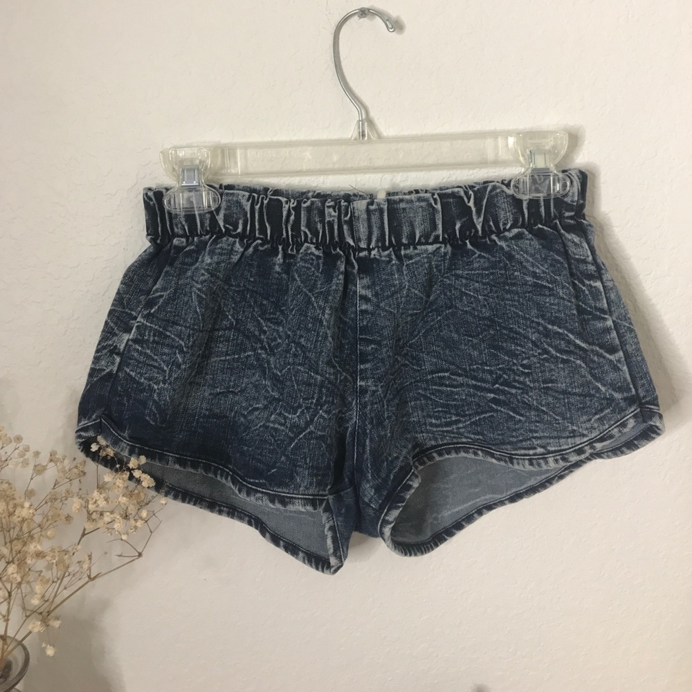 ACID WASHED VINTAGE DENIM SHORTS size M